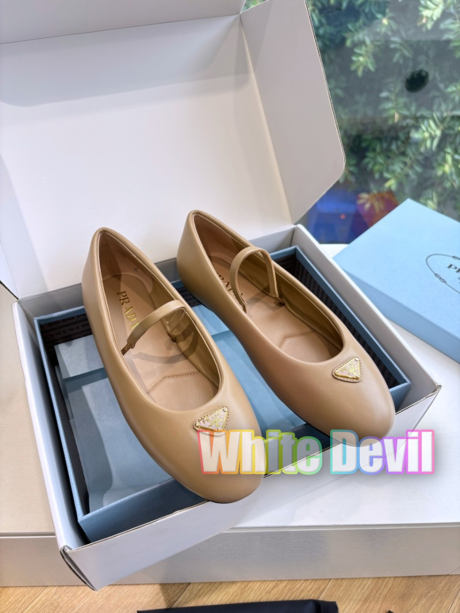 하얀악마 프라다 플랫 (3).jpg