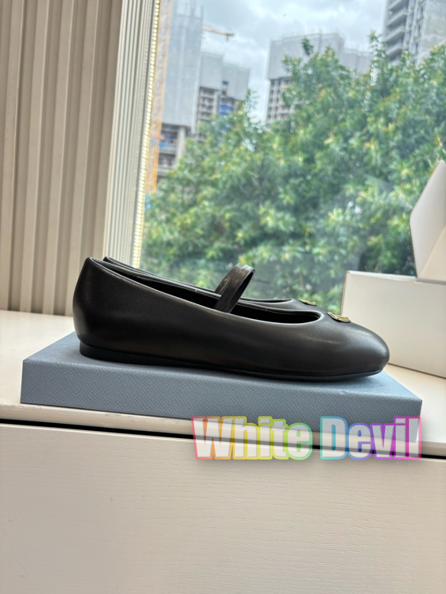 하얀악마 프라다 플랫 (12).jpg