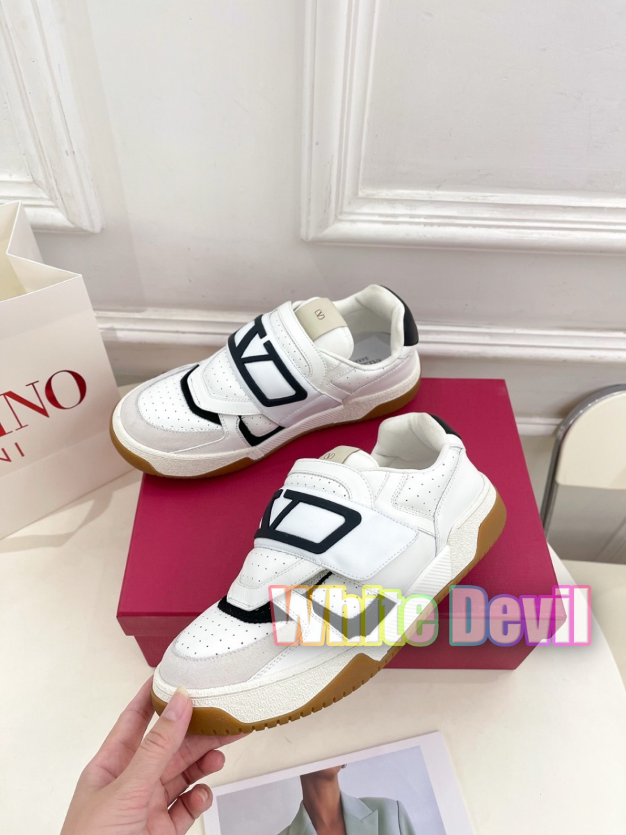 하얀악마 발렌티노 운동화 (2).jpg