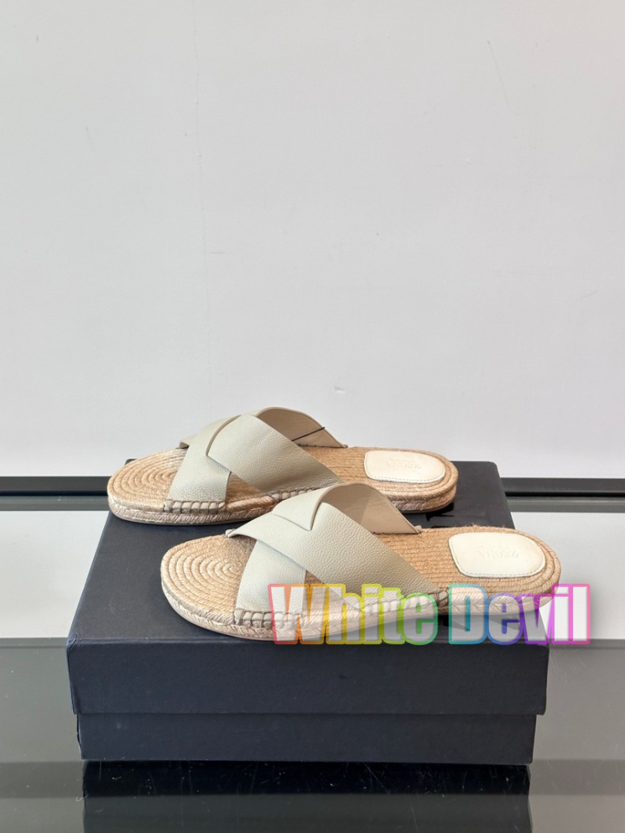 하얀악마 제냐 슬리퍼 (9).jpg