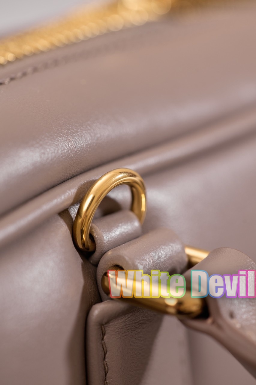 하얀악마 미우 아르카디 (14).jpg