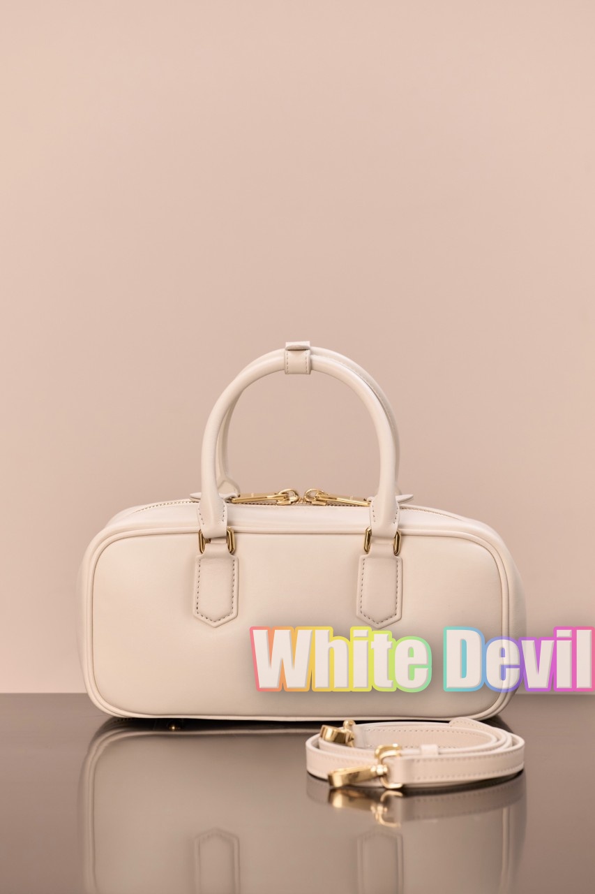 하얀악마 미우 아르카디 (4).jpg