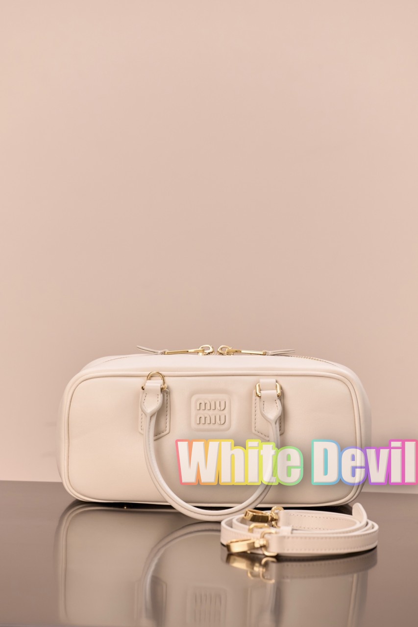 하얀악마 미우 아르카디 (9).jpg