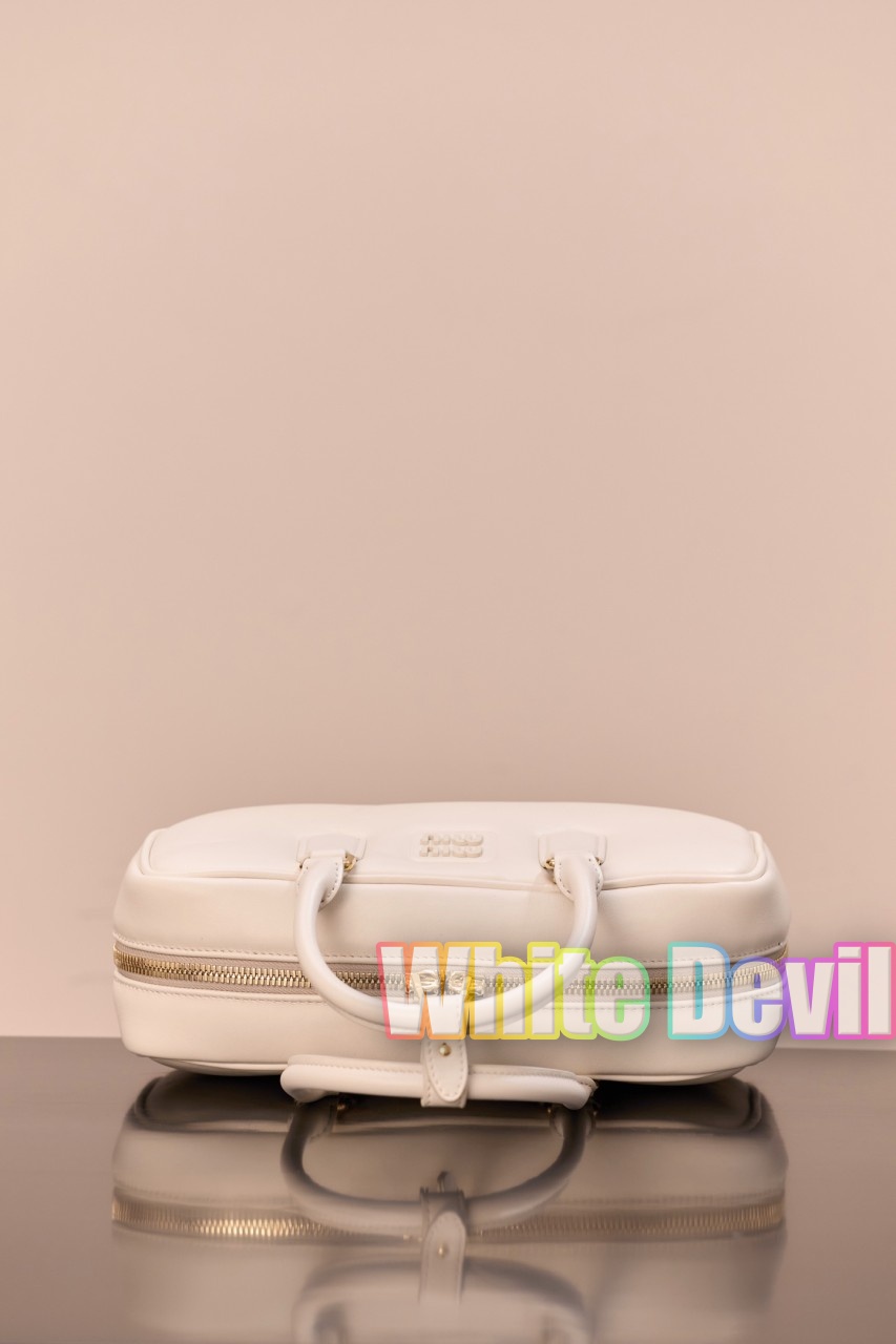 하얀악마 미우 아르카디 (8).jpg