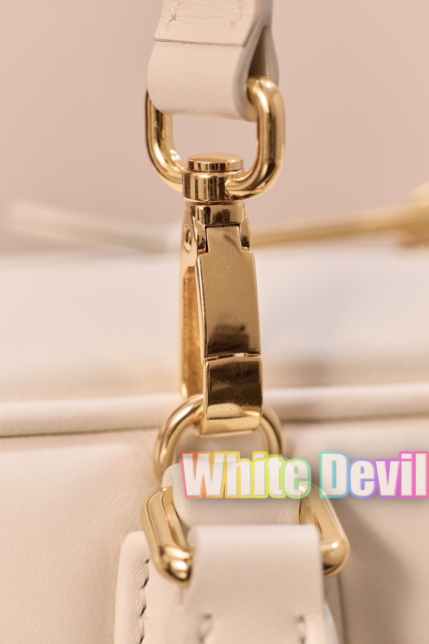 하얀악마 미우 아르카디 (17).jpg