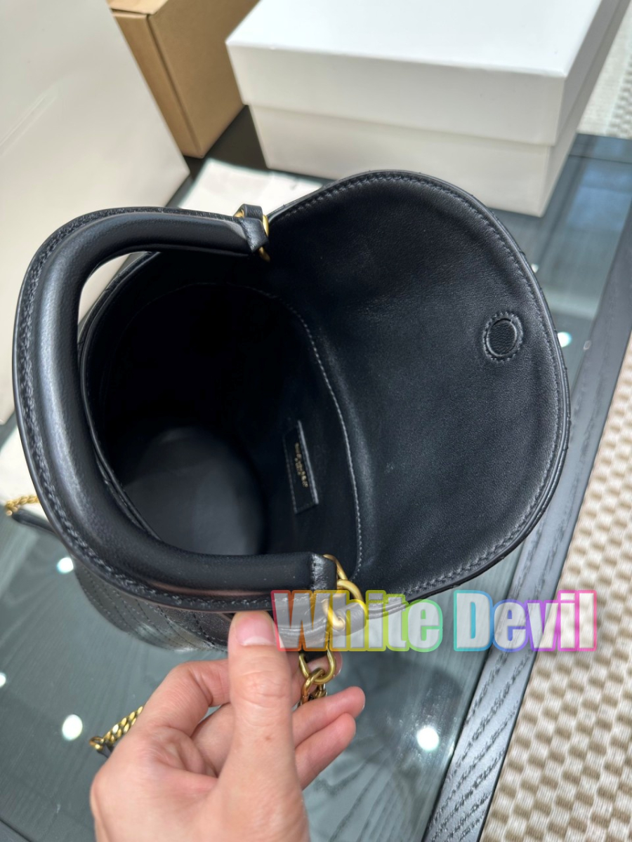 하얀악마 생로랑 버킷 (9).jpg