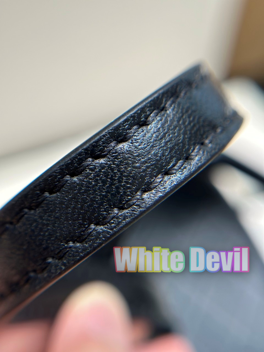 하얀악마 생로랑 버킷 (18).jpg