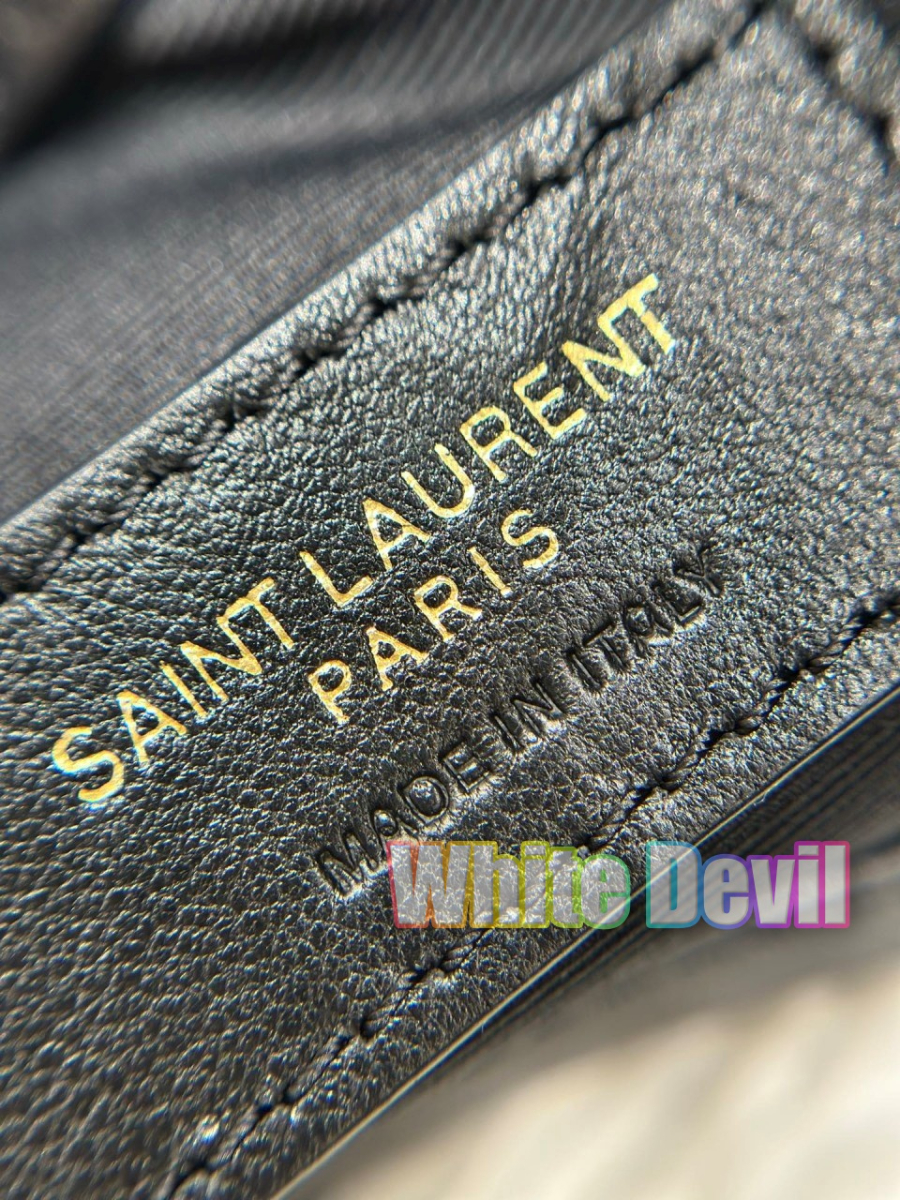 하얀악마 생로랑 제이미 (12).jpg