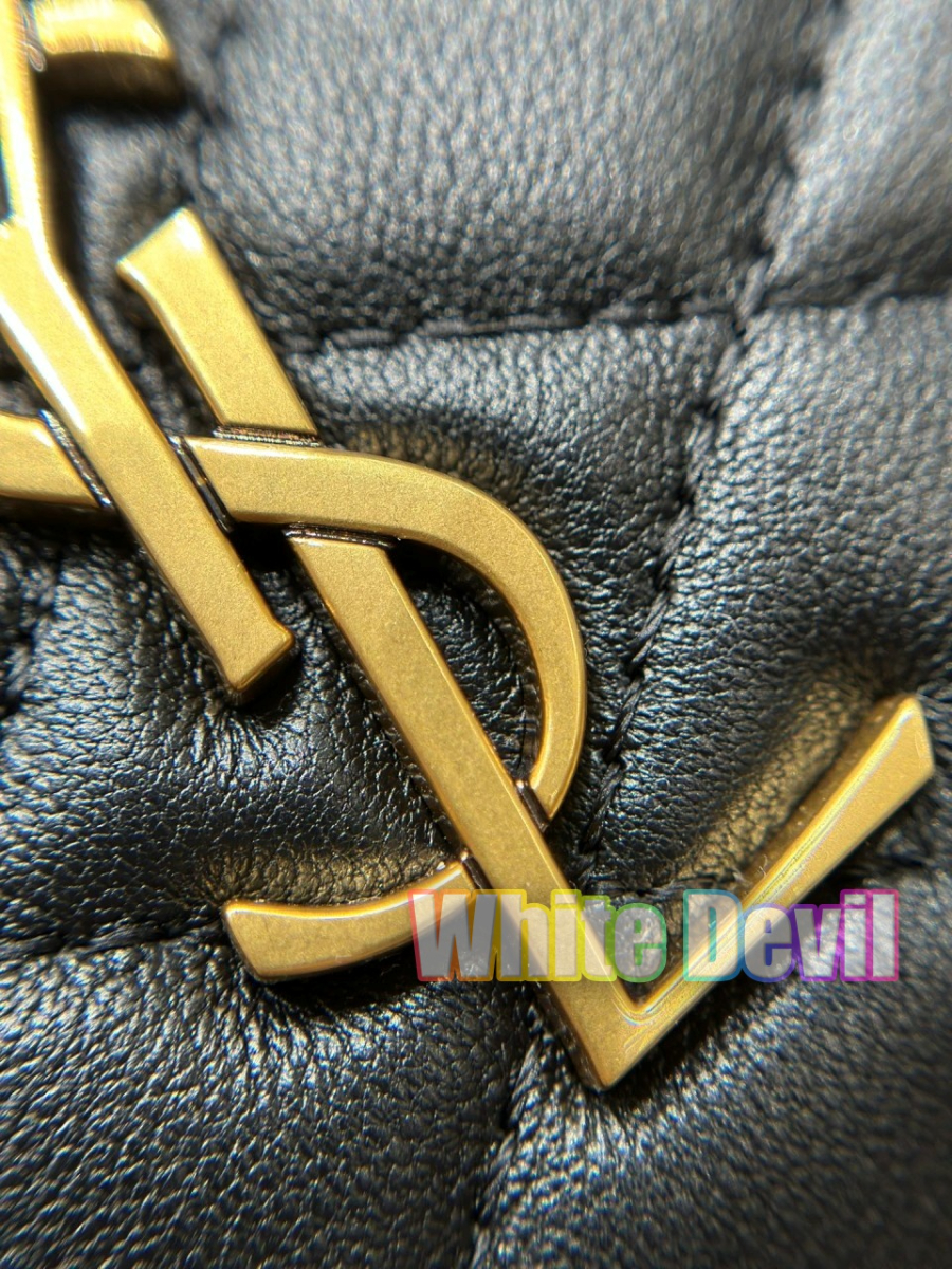 하얀악마 생로랑 베니티 (13).jpg