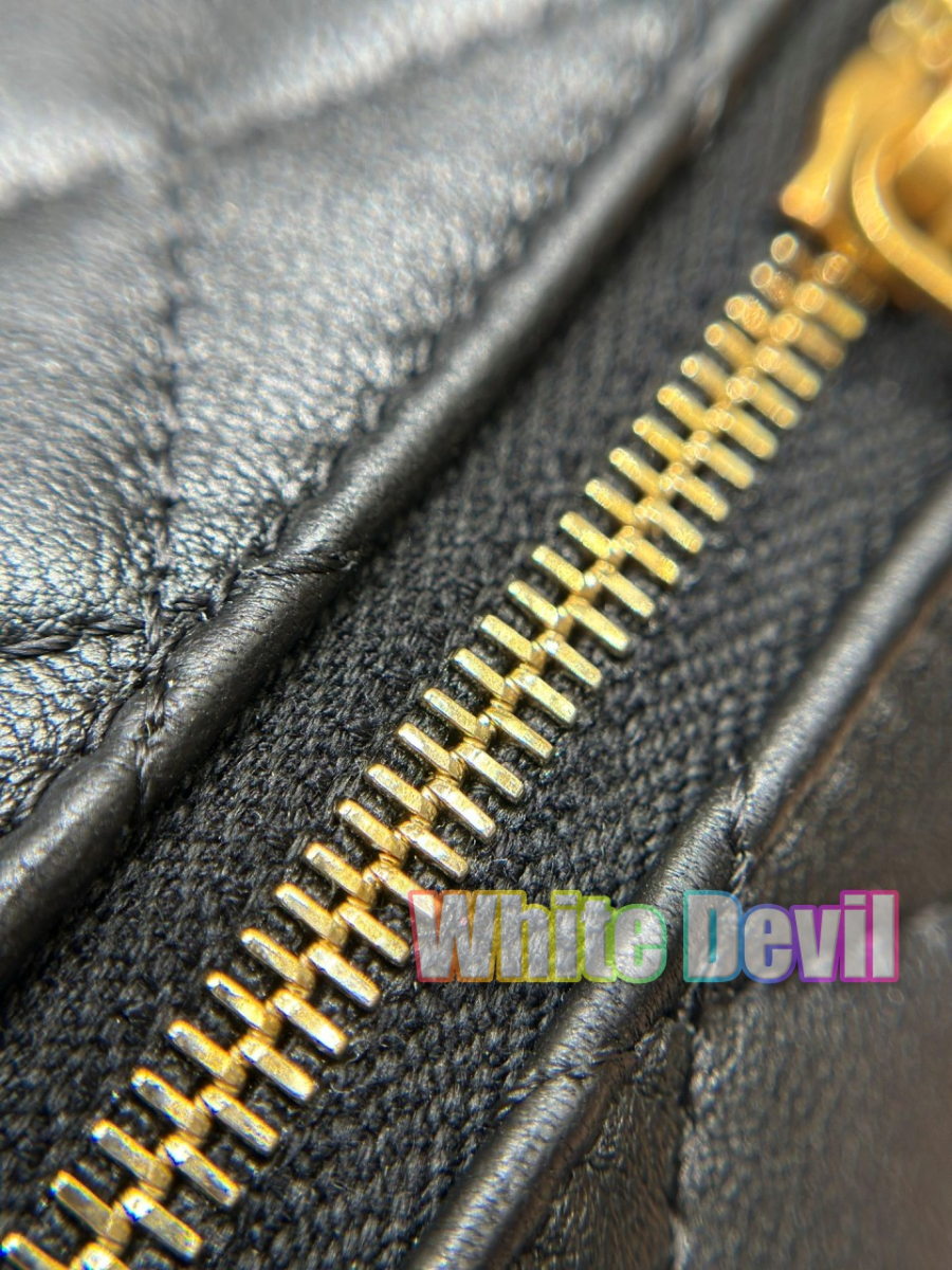 하얀악마 생로랑 베니티 (15).jpg