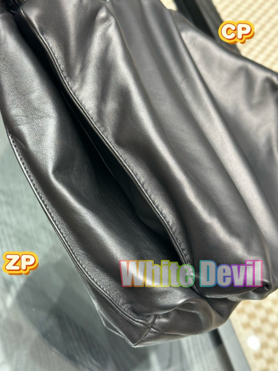 하얀악마 더로우 토트백 (13).jpg