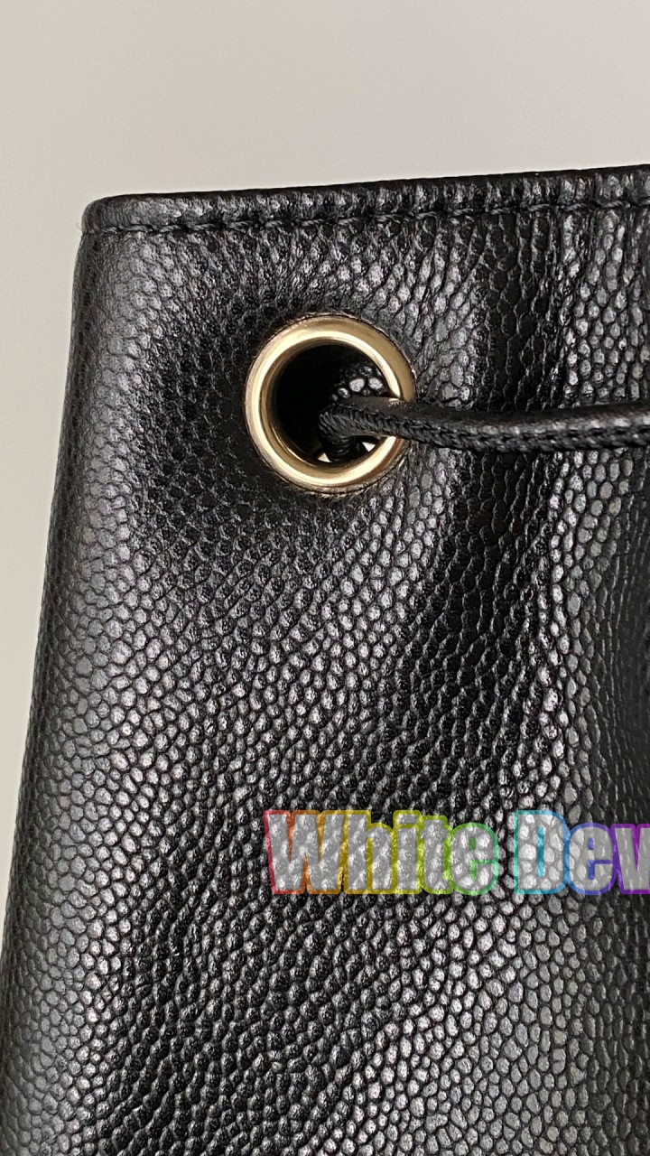 하얀악마 샤넬 백팩 (18).jpg