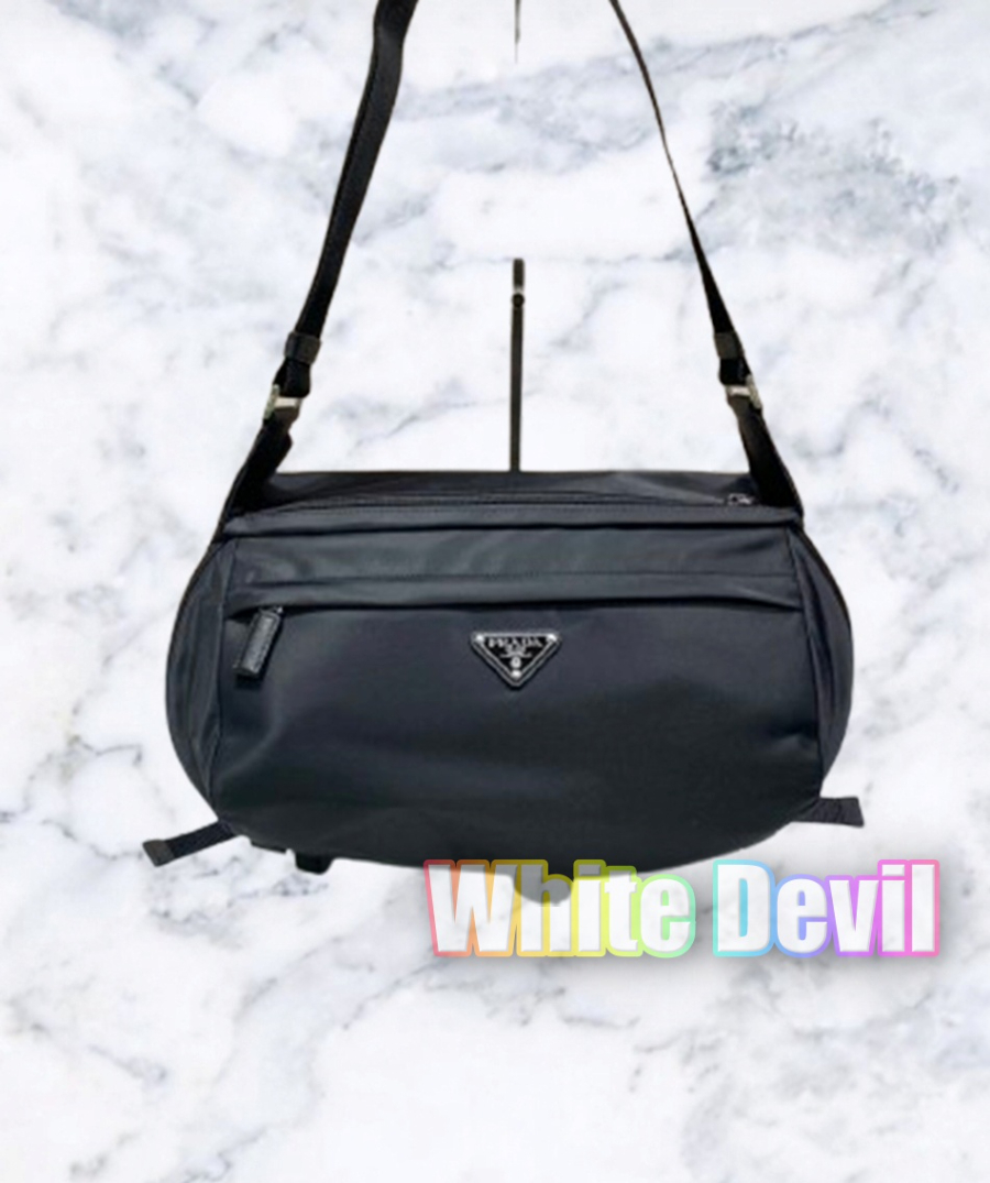 하얀악마 프라다 바이커백 (11).jpg