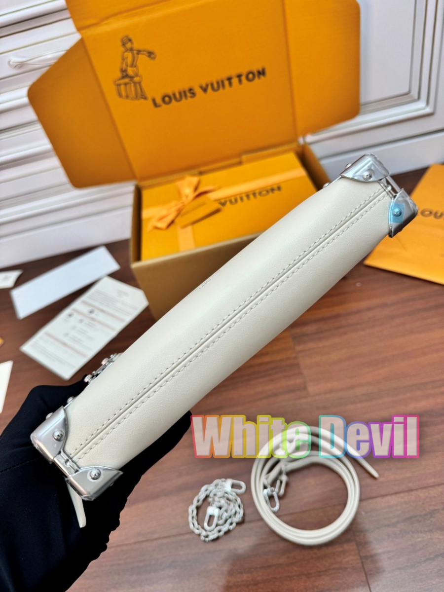 하얀악마 루이 트렁크 (6).jpg