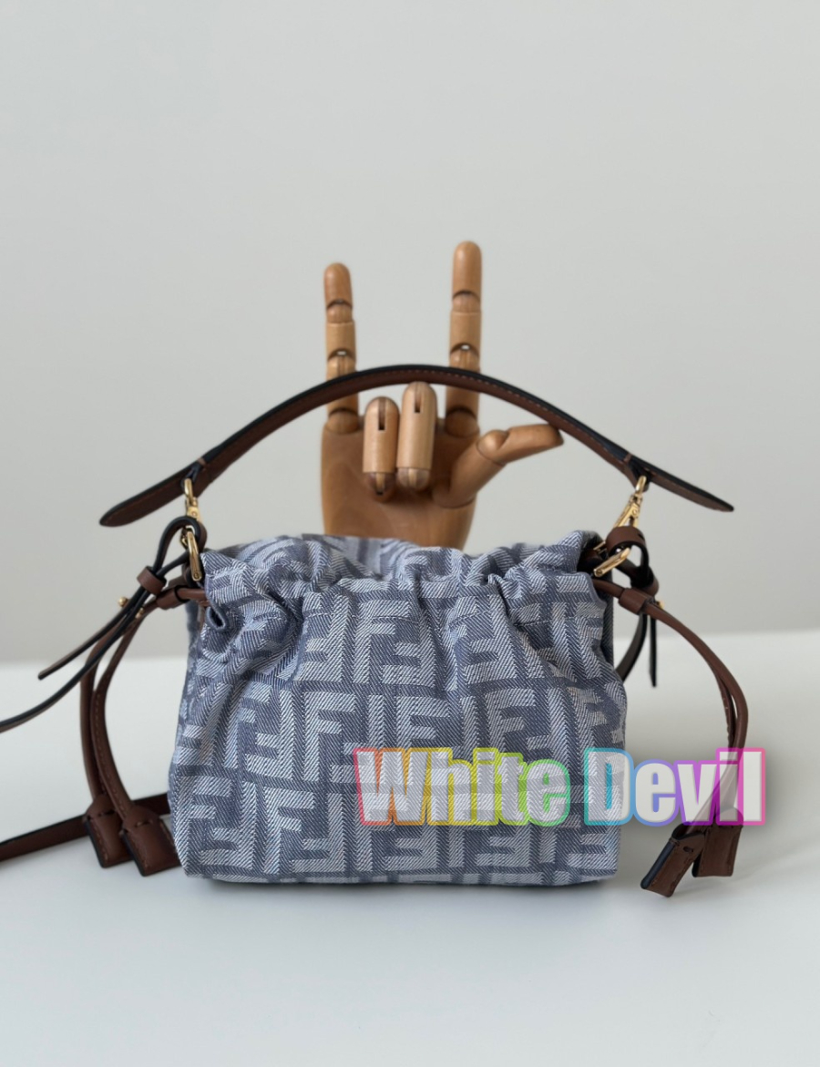 하얀악마 펜디 맘마바게트 (5).jpg