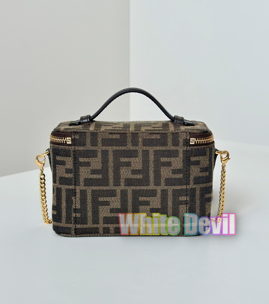 하얀악마 펜디 베니티 (6).jpg