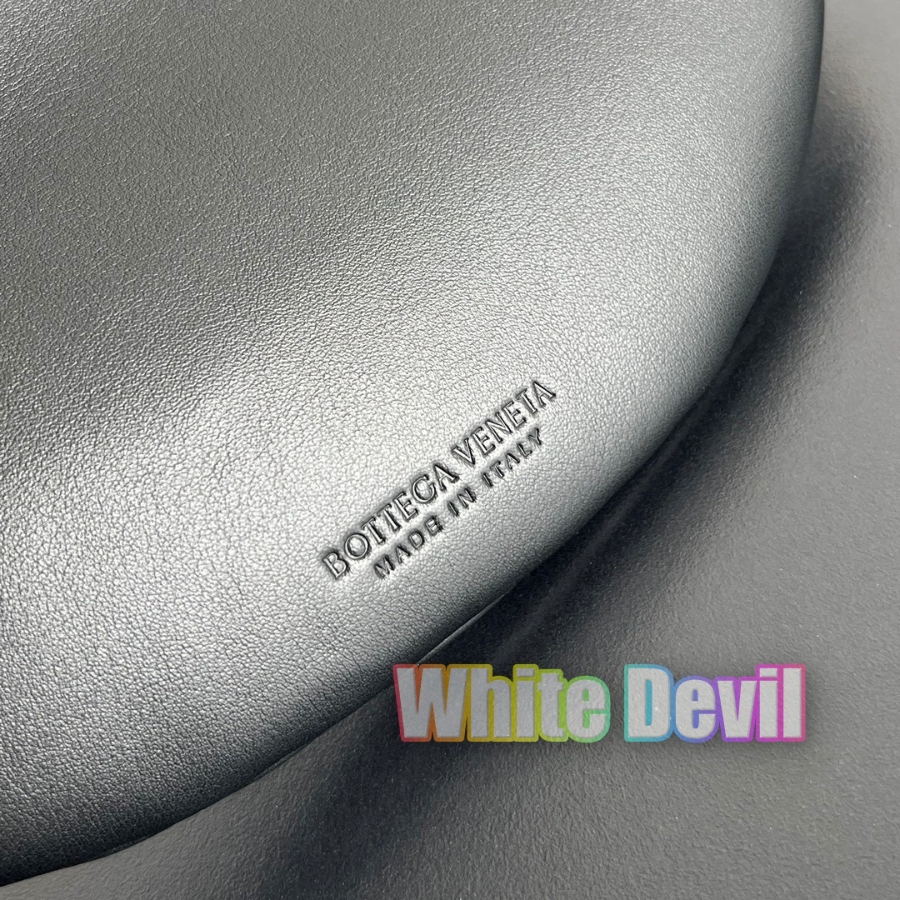 하얀악마 보테가 솔스티스 (7).jpg