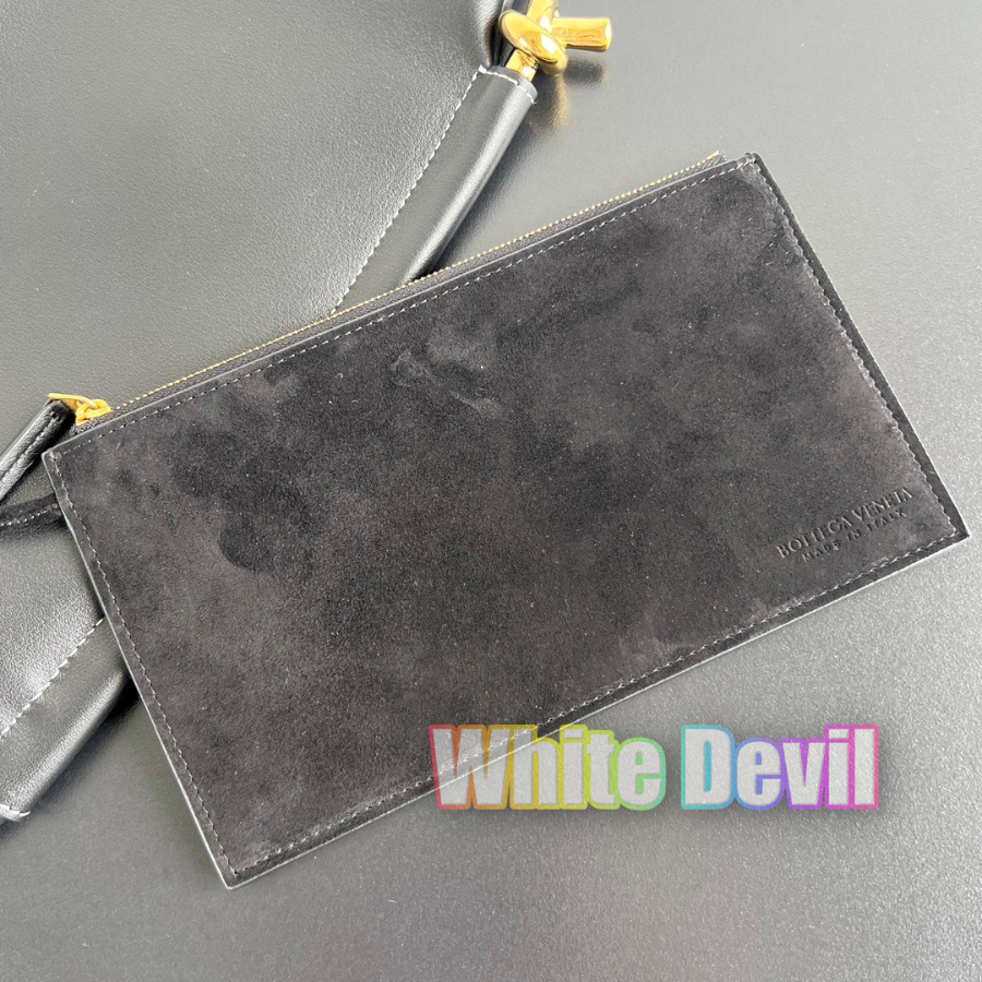 하얀악마 보테가 솔스티스 (9).jpg