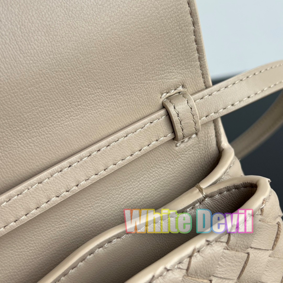 하얀악마 보테가 가방 (7).jpg