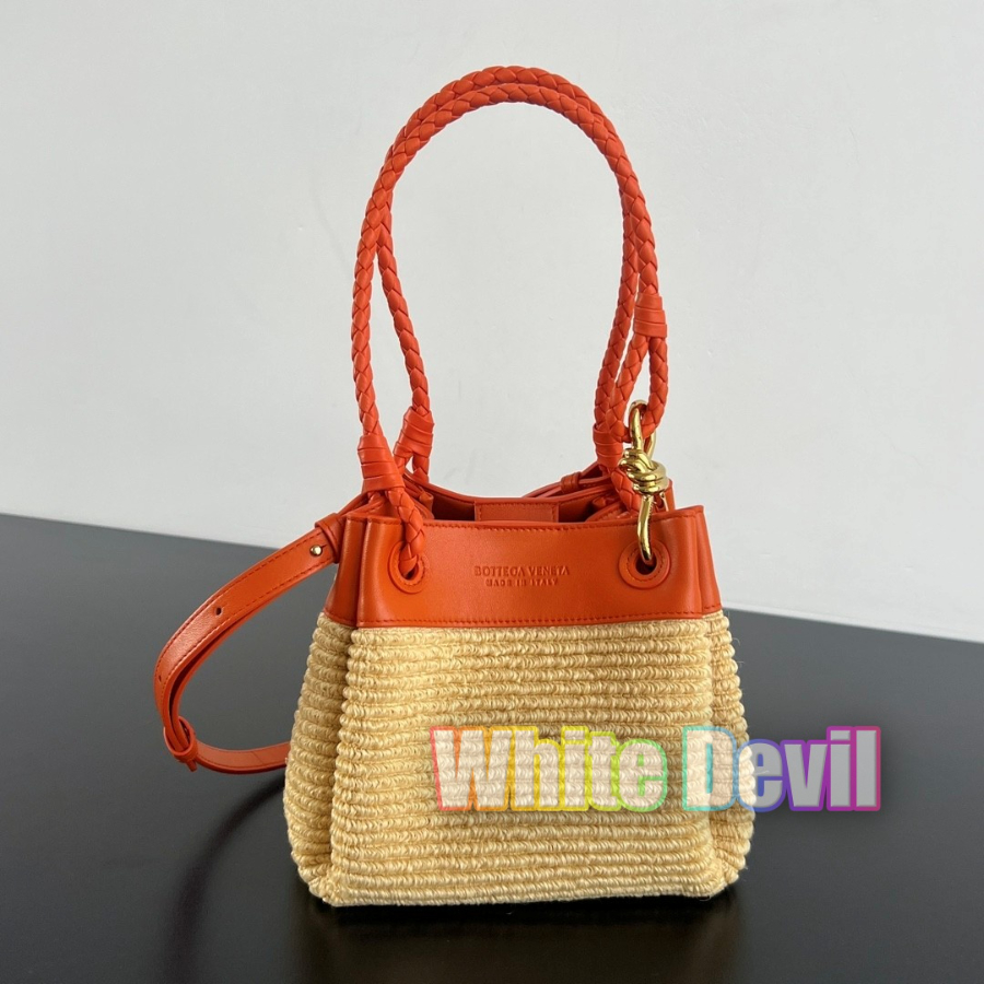 하얀악마 보테가 가방 (2).jpg