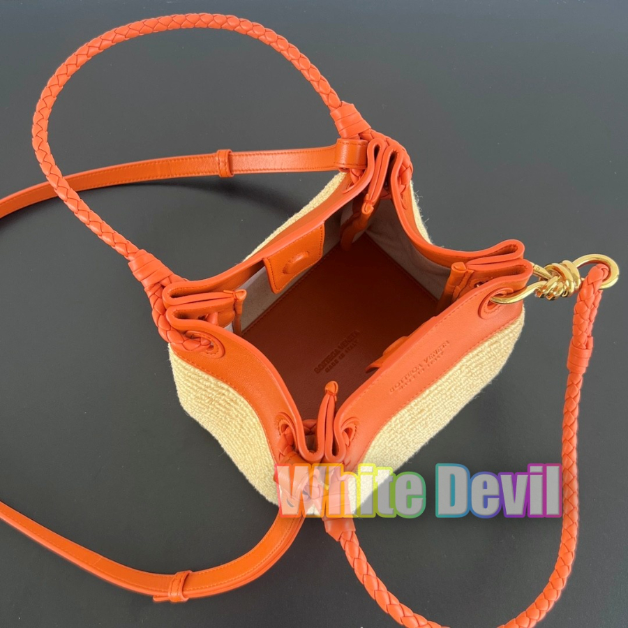 하얀악마 보테가 가방 (6).jpg