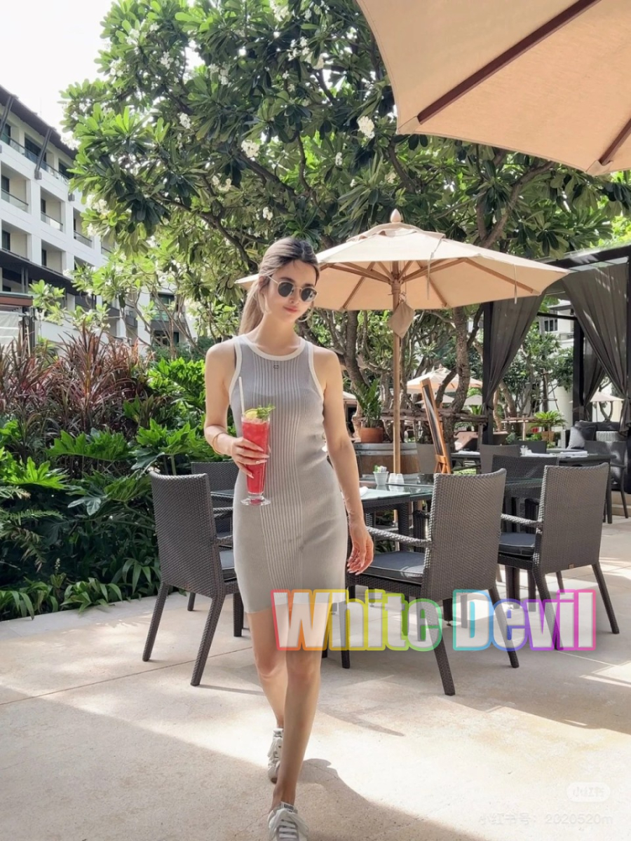 하얀악마 샤넬 원피스 (1).jpg