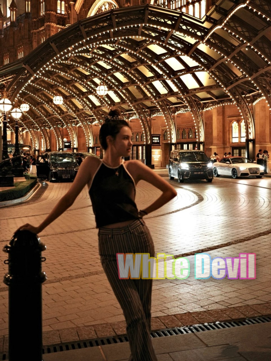 하얀악마 셀린 청바지 (2).jpg