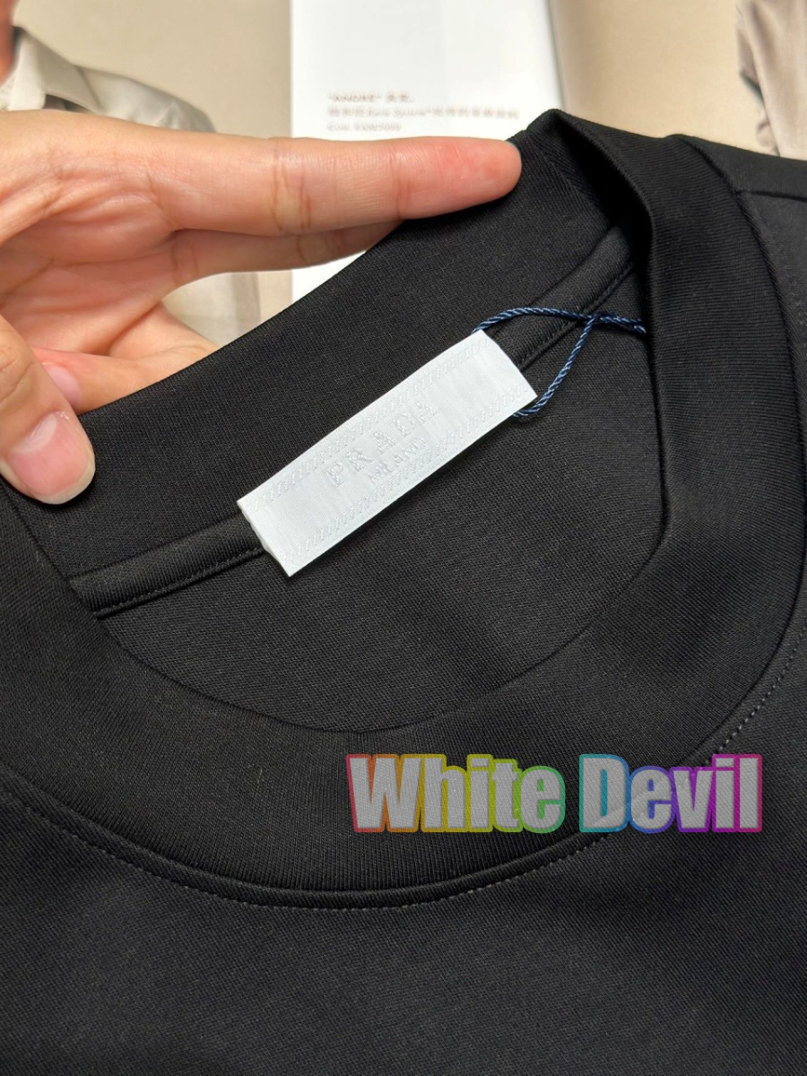 하얀악마 프라다 티셔츠 (9).jpg