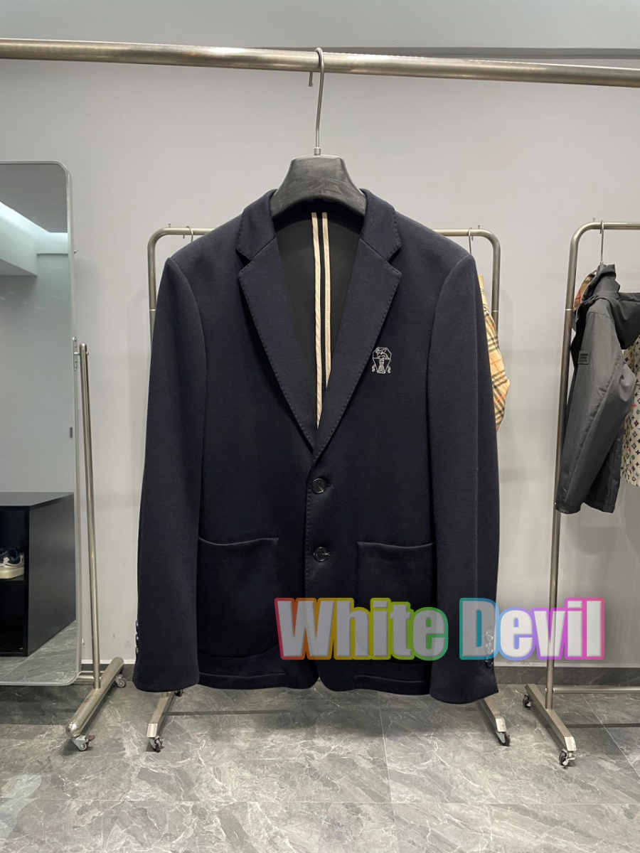 하얀악마 쿠치 정장 (5).jpg