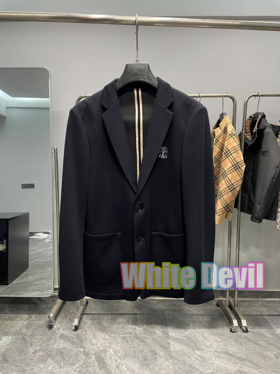 하얀악마 쿠치 정장 (6).jpg