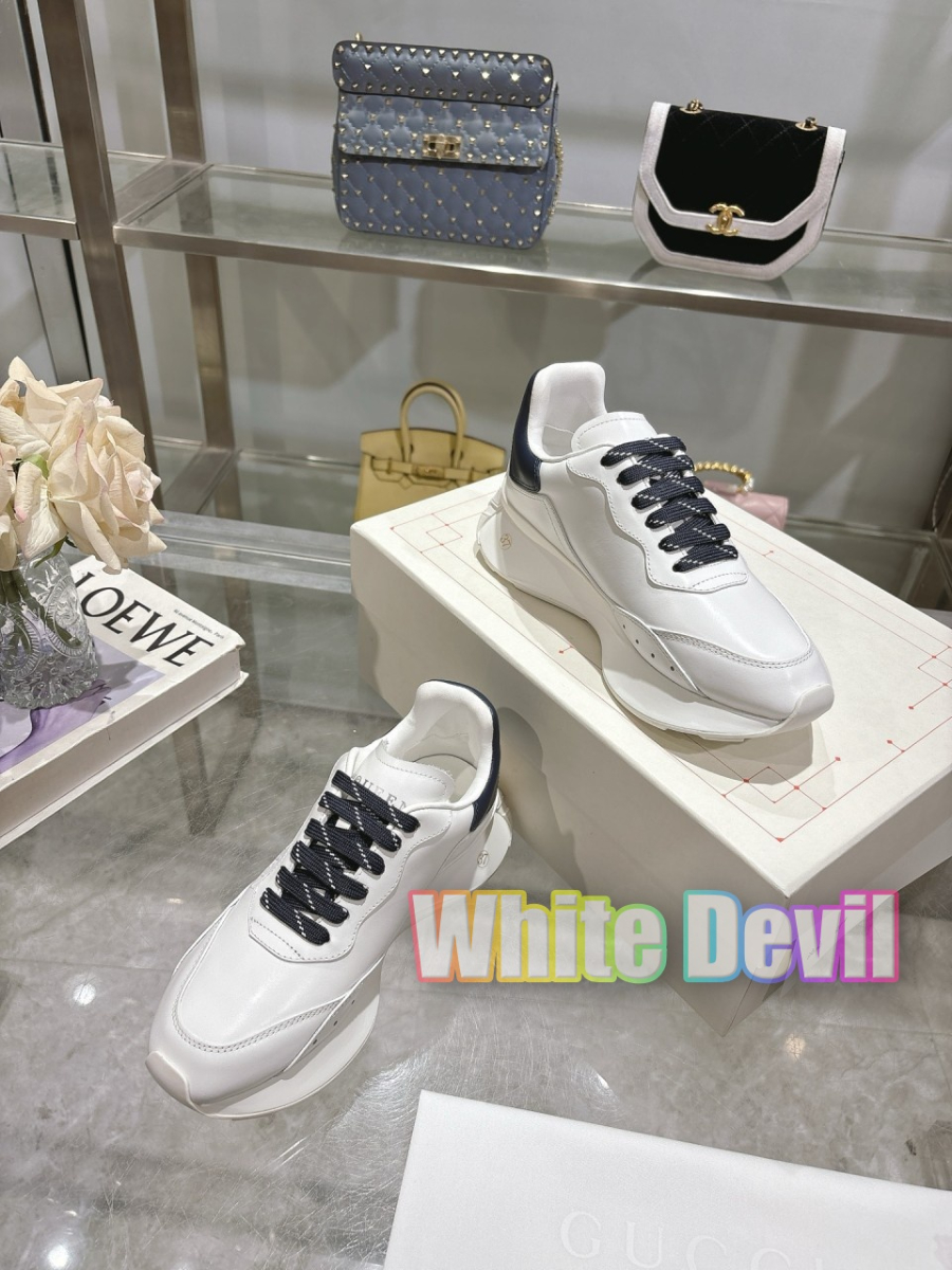 하얀악마 맥퀸 스니커즈 (12).jpg