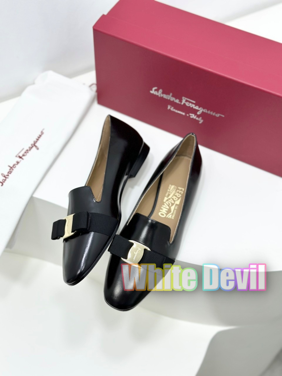 하얀악마 페라가모 구두 (4).jpg