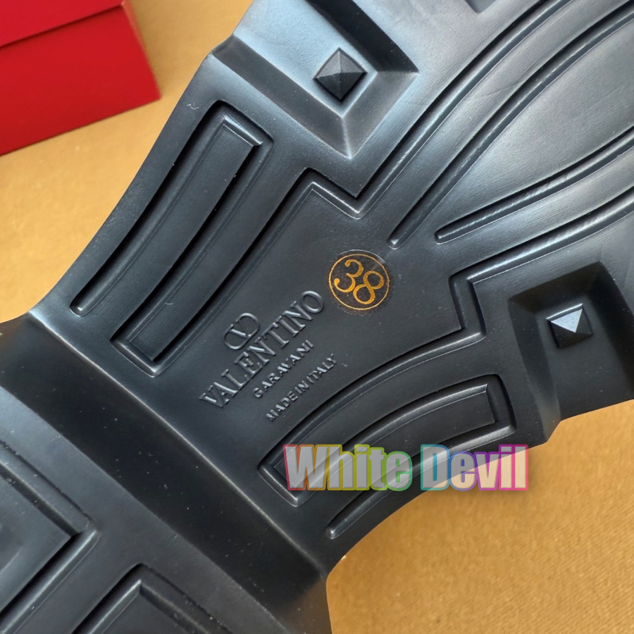 하얀악마 발렌티노 워커 (17).jpg