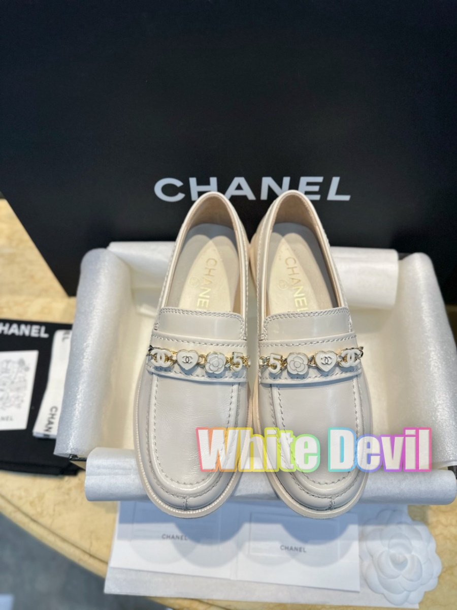 하얀악마 샤넬 로퍼 (2).jpg