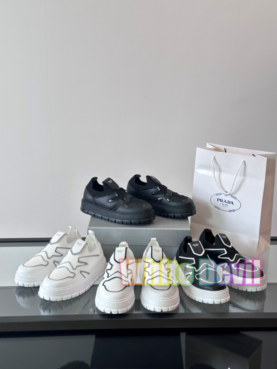 하얀악마 프라다 신발 (1).jpg