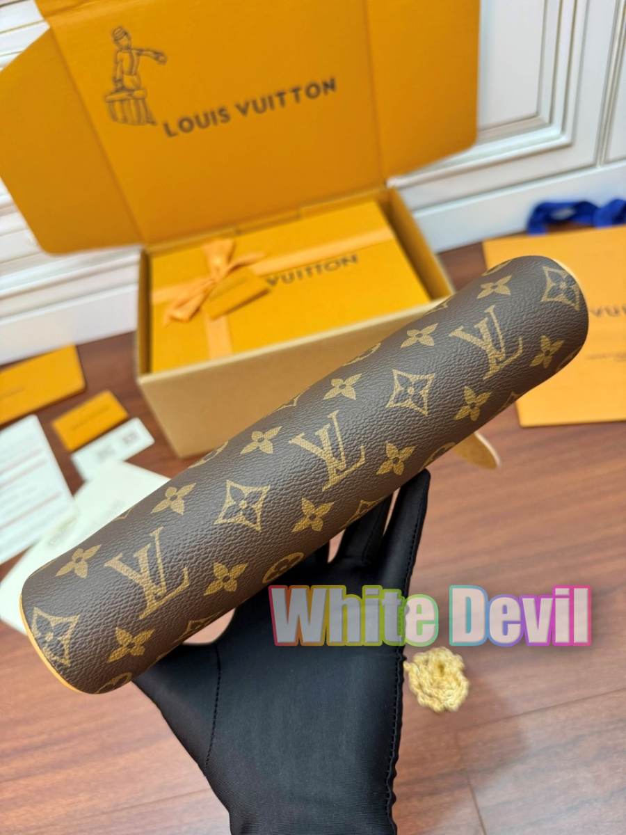 하얀악마 루이 에바 (10).jpg