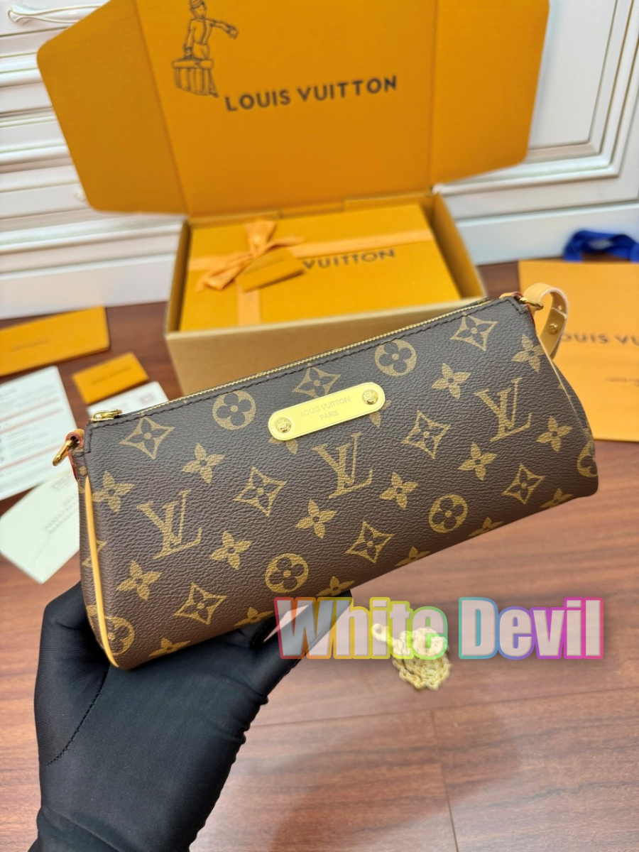 하얀악마 루이 에바 (15).jpg