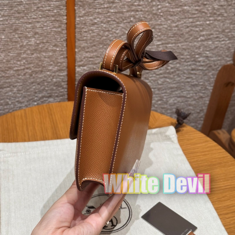 하얀악마 에르 콘스탄스 엘란 (5).jpg