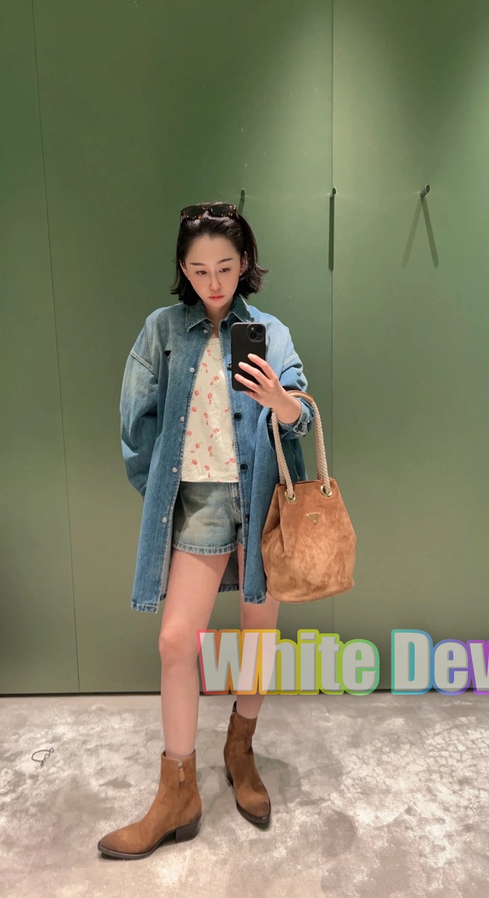 하얀악마 프라다 청자켓 (1).jpg