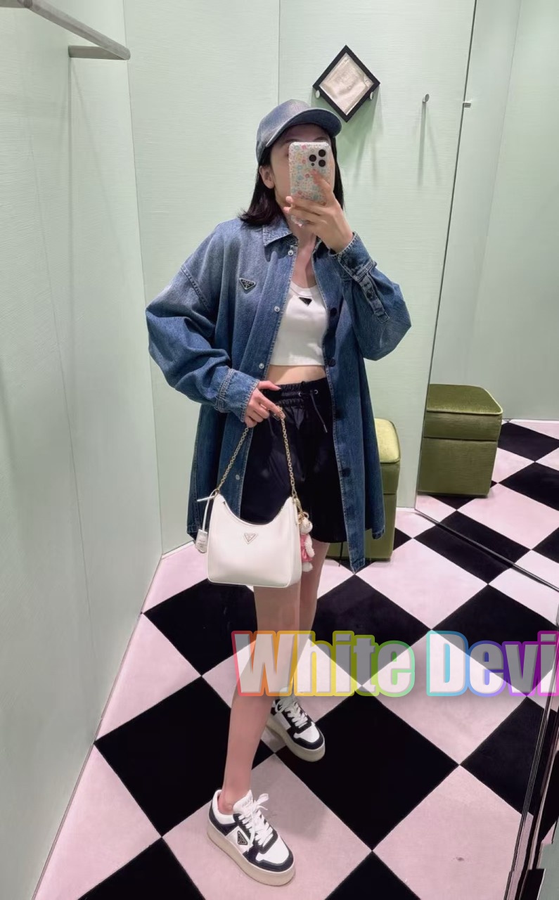 하얀악마 프라다 청자켓 (2).jpg