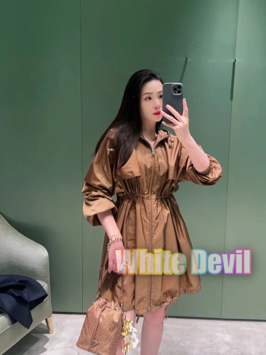 하얀악마 프라다 코트 (2).jpg