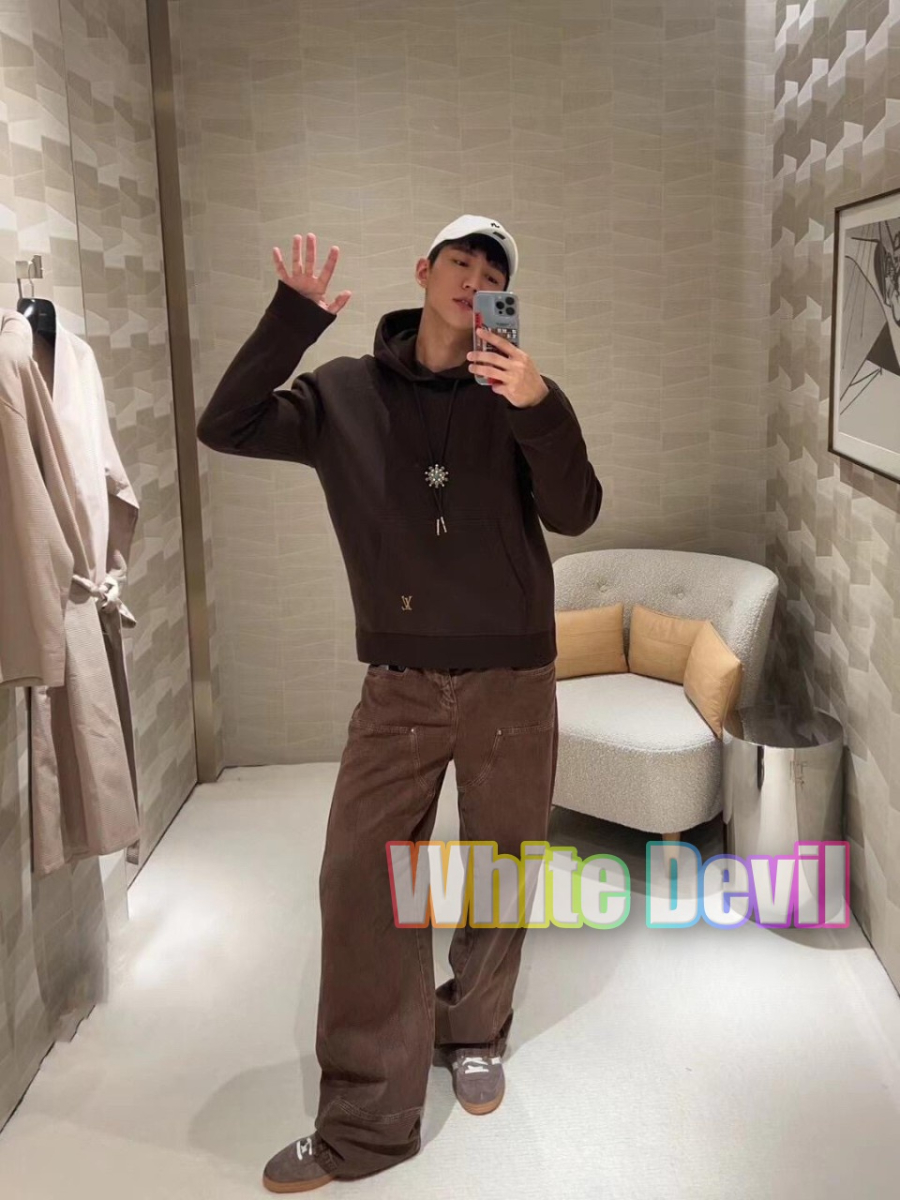 하얀악마 루이 후드티 (1).jpg