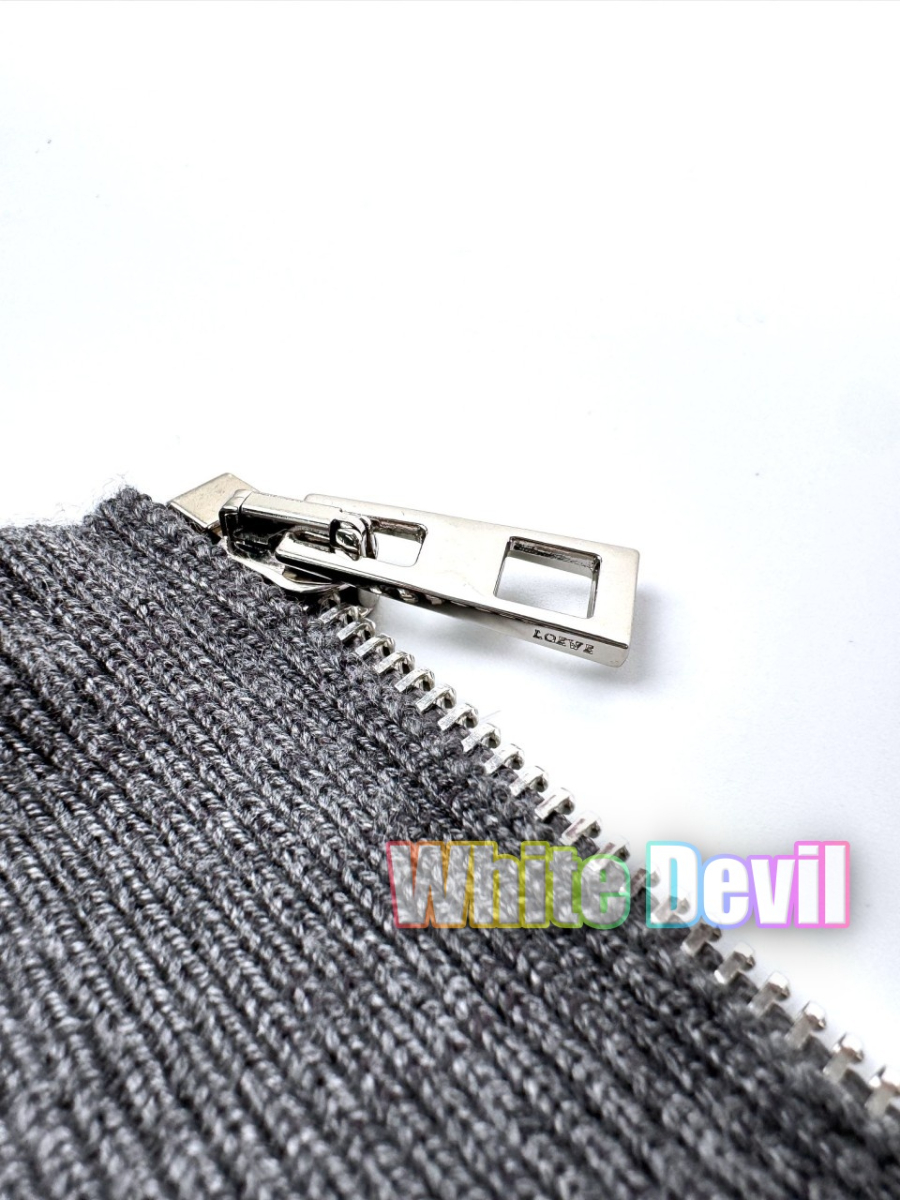 하얀악마 로에베 집업 (10).jpg