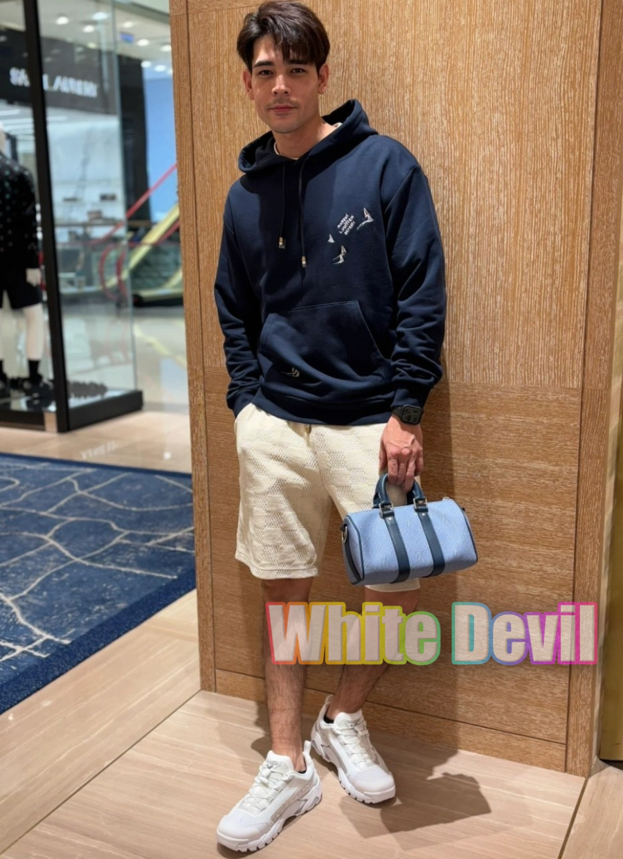 하얀악마 루이 후드티 (2).jpg