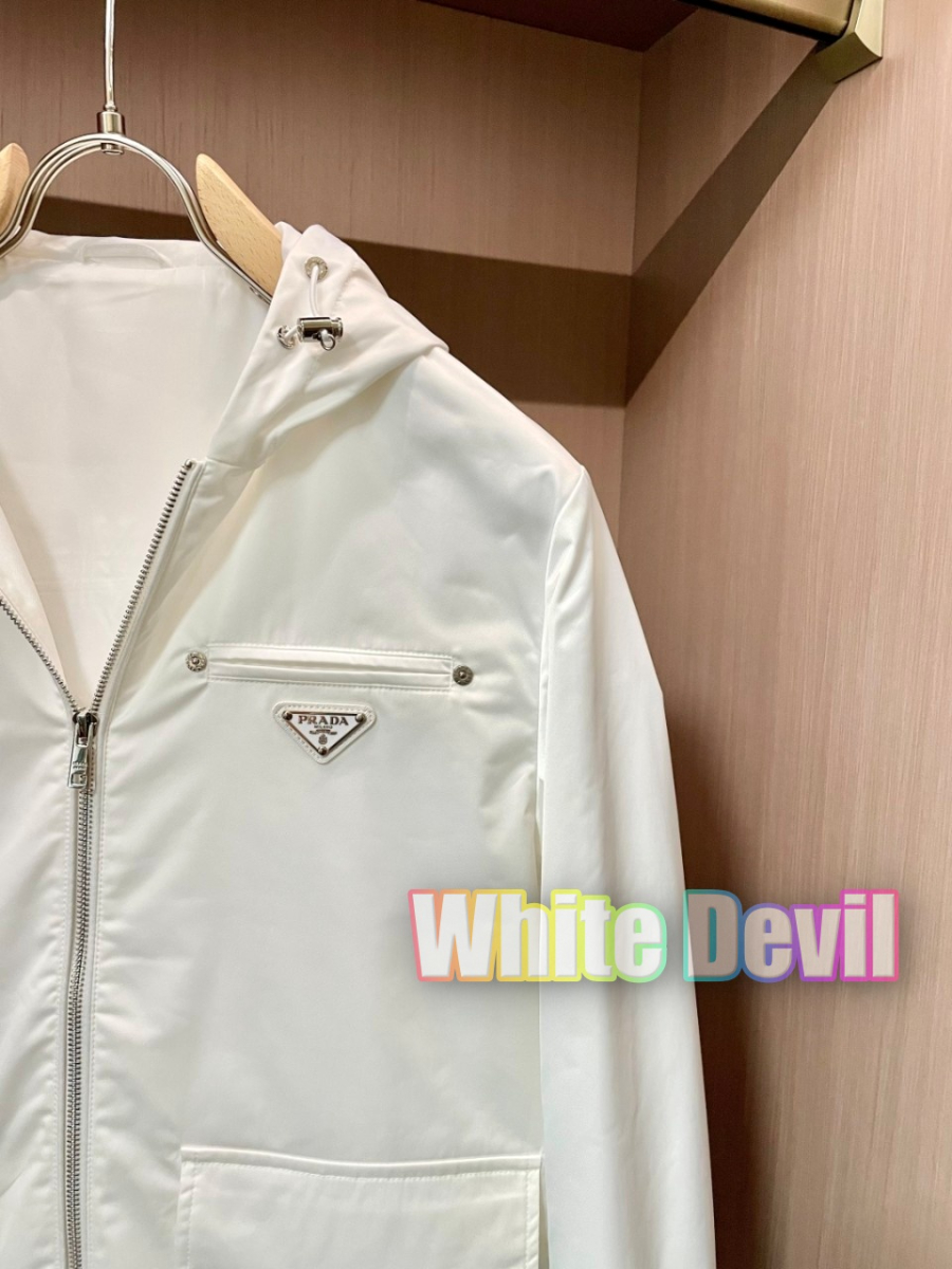 하얀악마 프라다 점퍼 (3).jpg