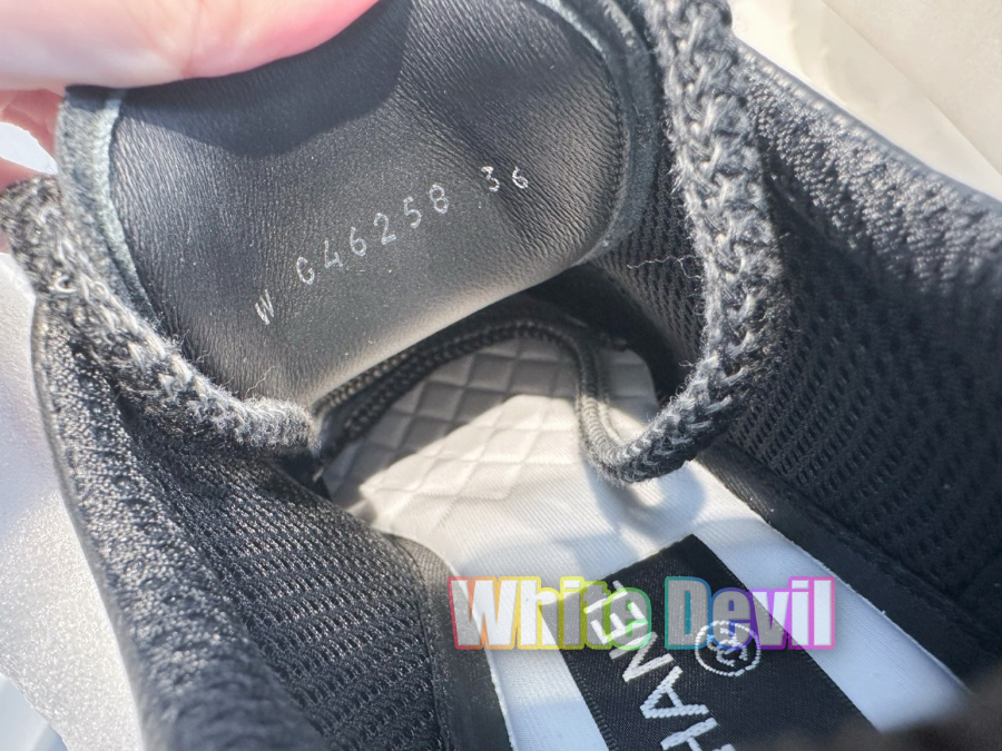 하얀악마 샤넬 스니커즈 (14).jpg