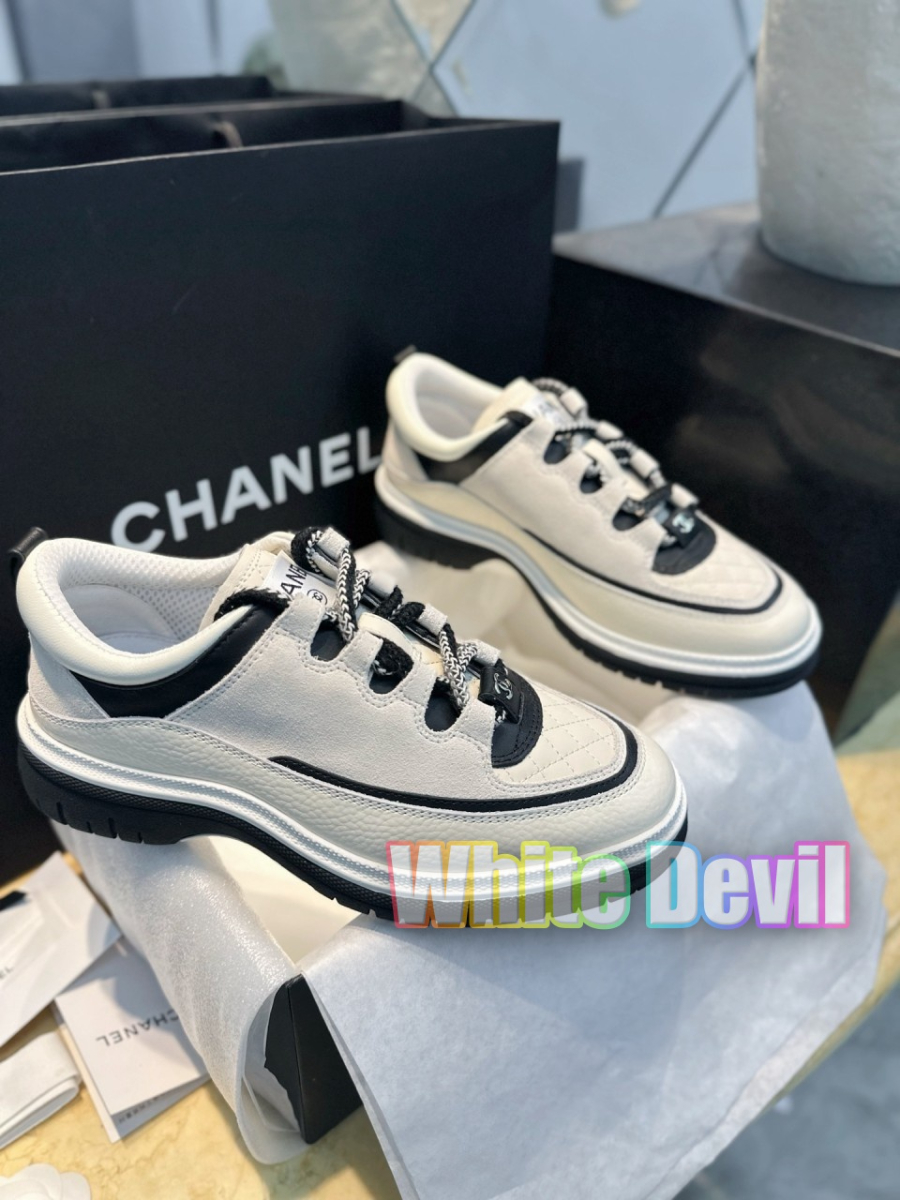 하얀악마 샤넬 스니커즈 (1).jpg