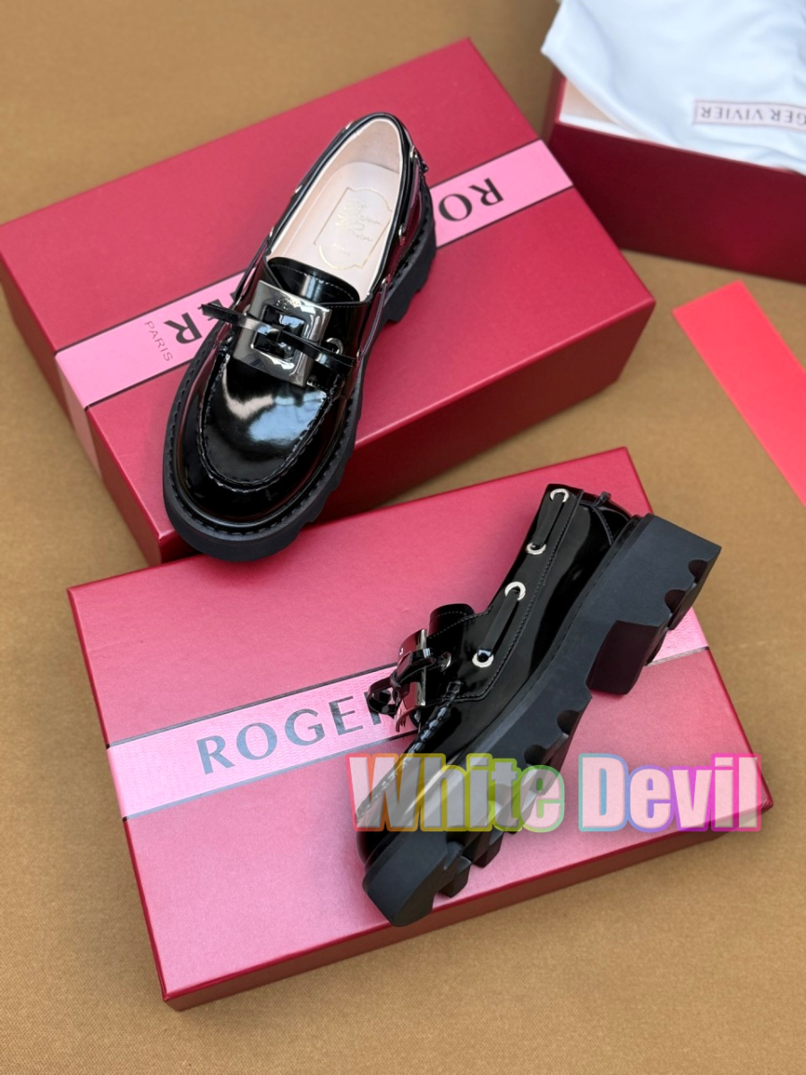 하얀악마 로저비비에 로퍼 (4).jpg