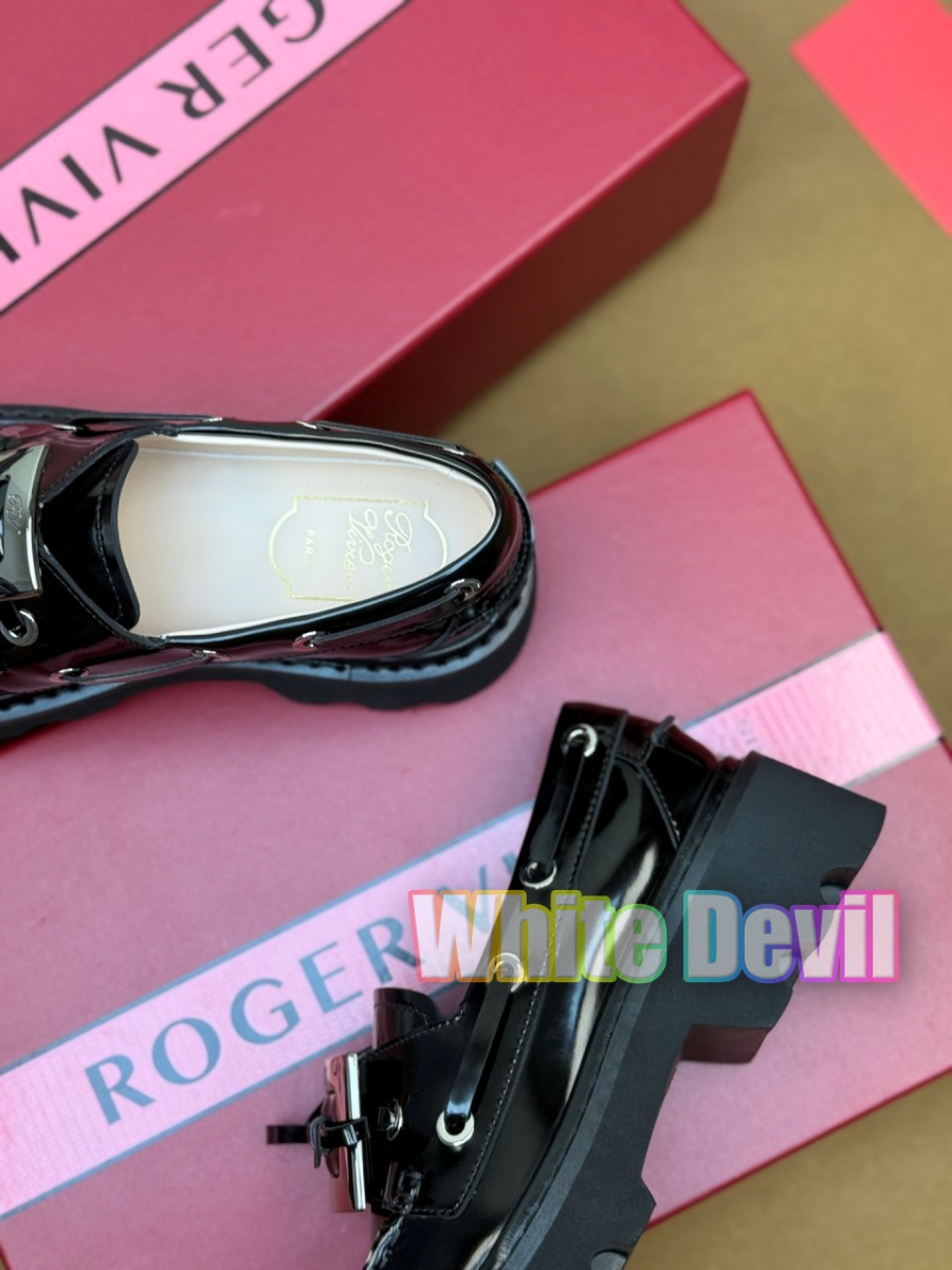 하얀악마 로저비비에 로퍼 (6).jpg