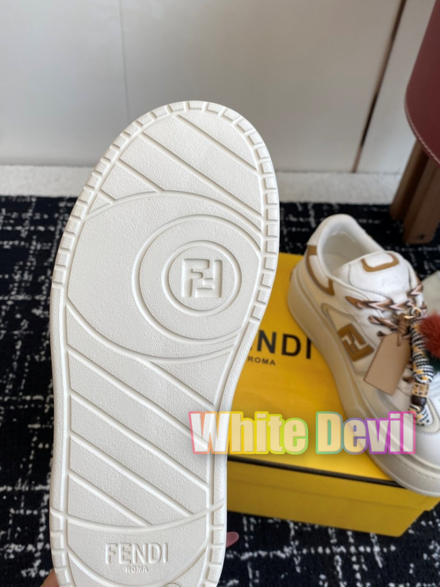 하얀악마 펜디 운동화 (13).jpg